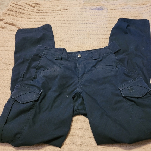 5.11 Tactical Dark Blue Cargo Pants - Picture 1 of 3
